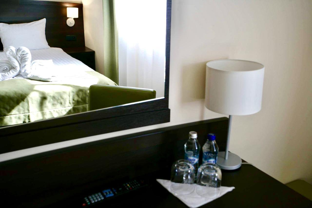 קרקוב Aparthotel Travel מראה חיצוני תמונה