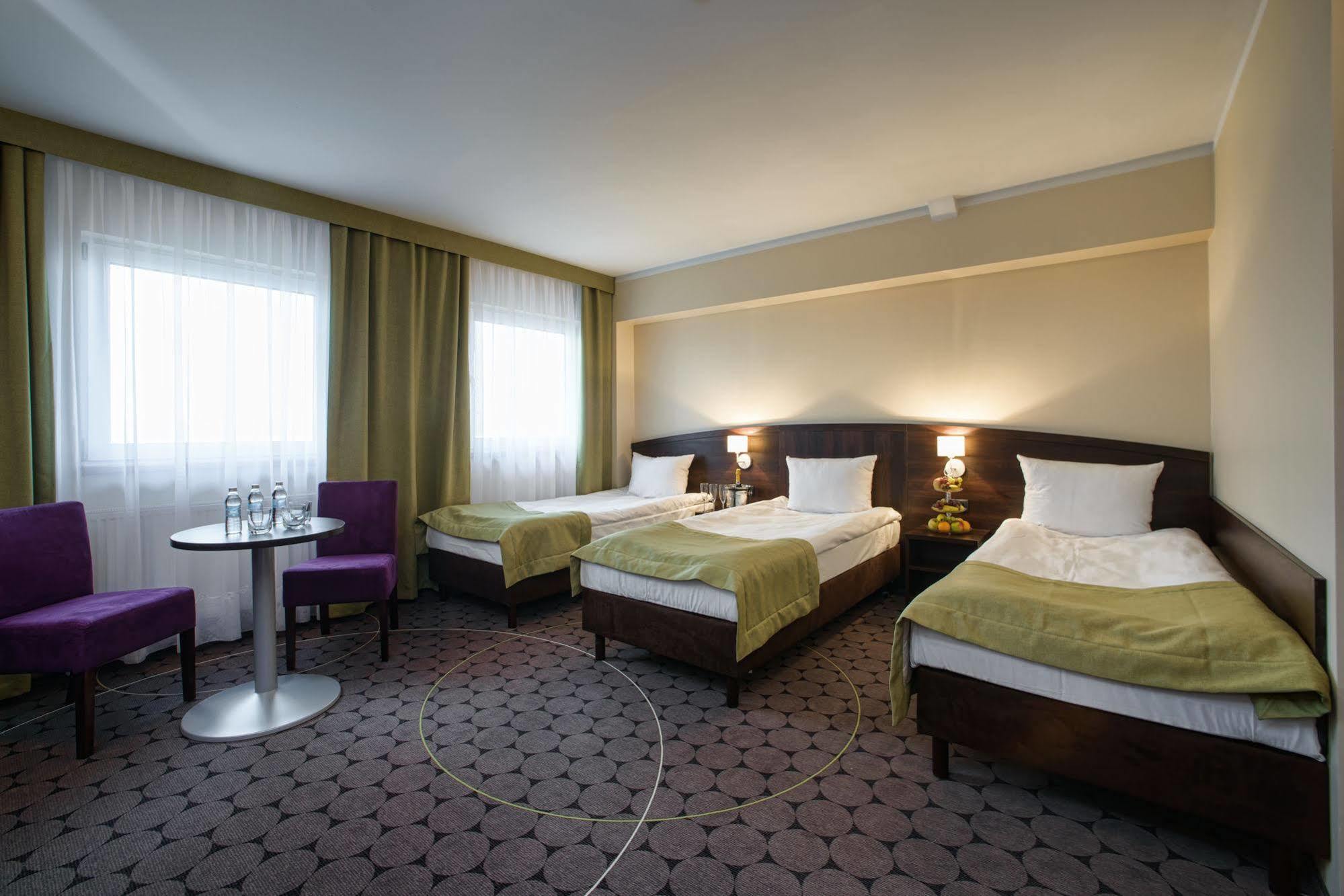 קרקוב Aparthotel Travel מראה חיצוני תמונה